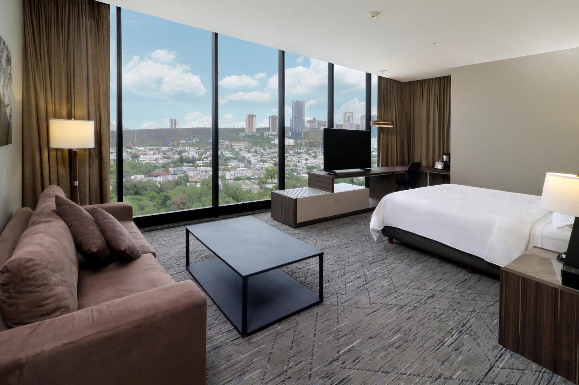 Holiday Inn Express & Suites Monterrey Valle By Ihg San Pedro Garza Garcia Экстерьер фото