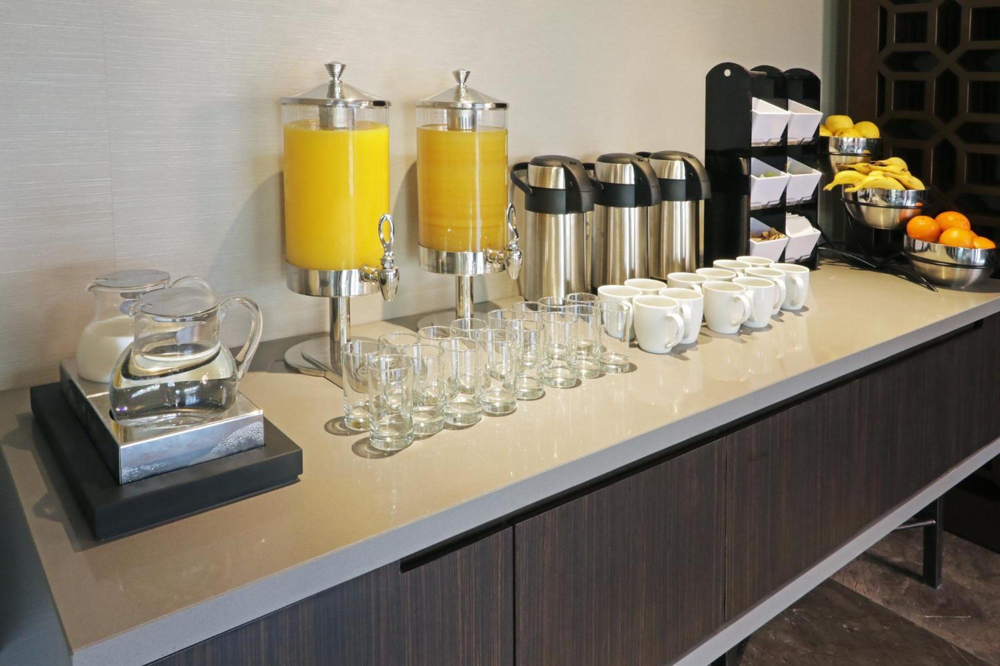 Holiday Inn Express & Suites Monterrey Valle By Ihg San Pedro Garza Garcia Экстерьер фото