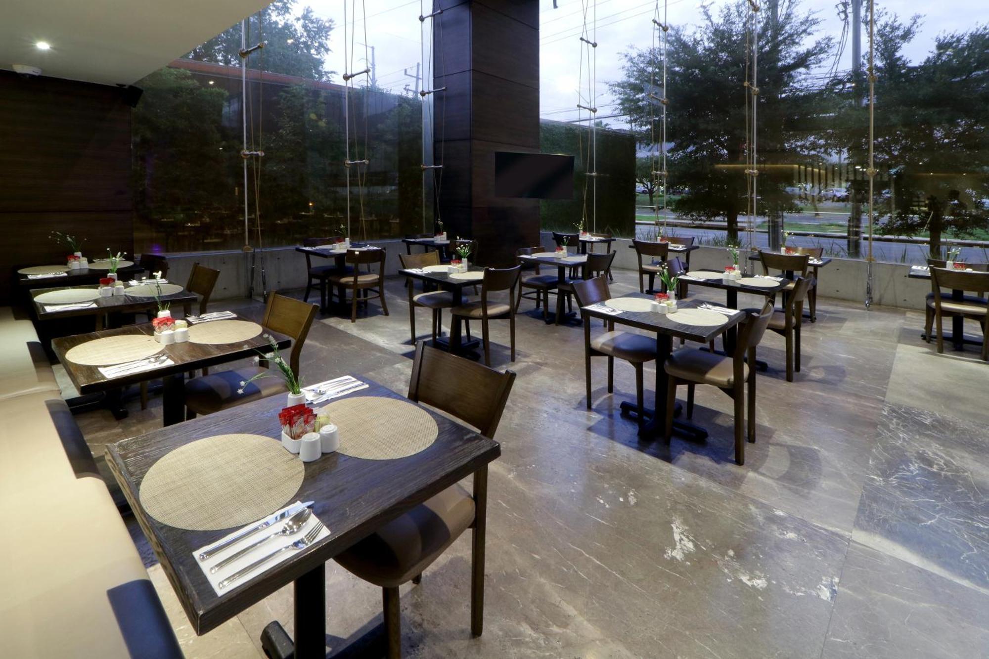 Holiday Inn Express & Suites Monterrey Valle By Ihg San Pedro Garza Garcia Экстерьер фото
